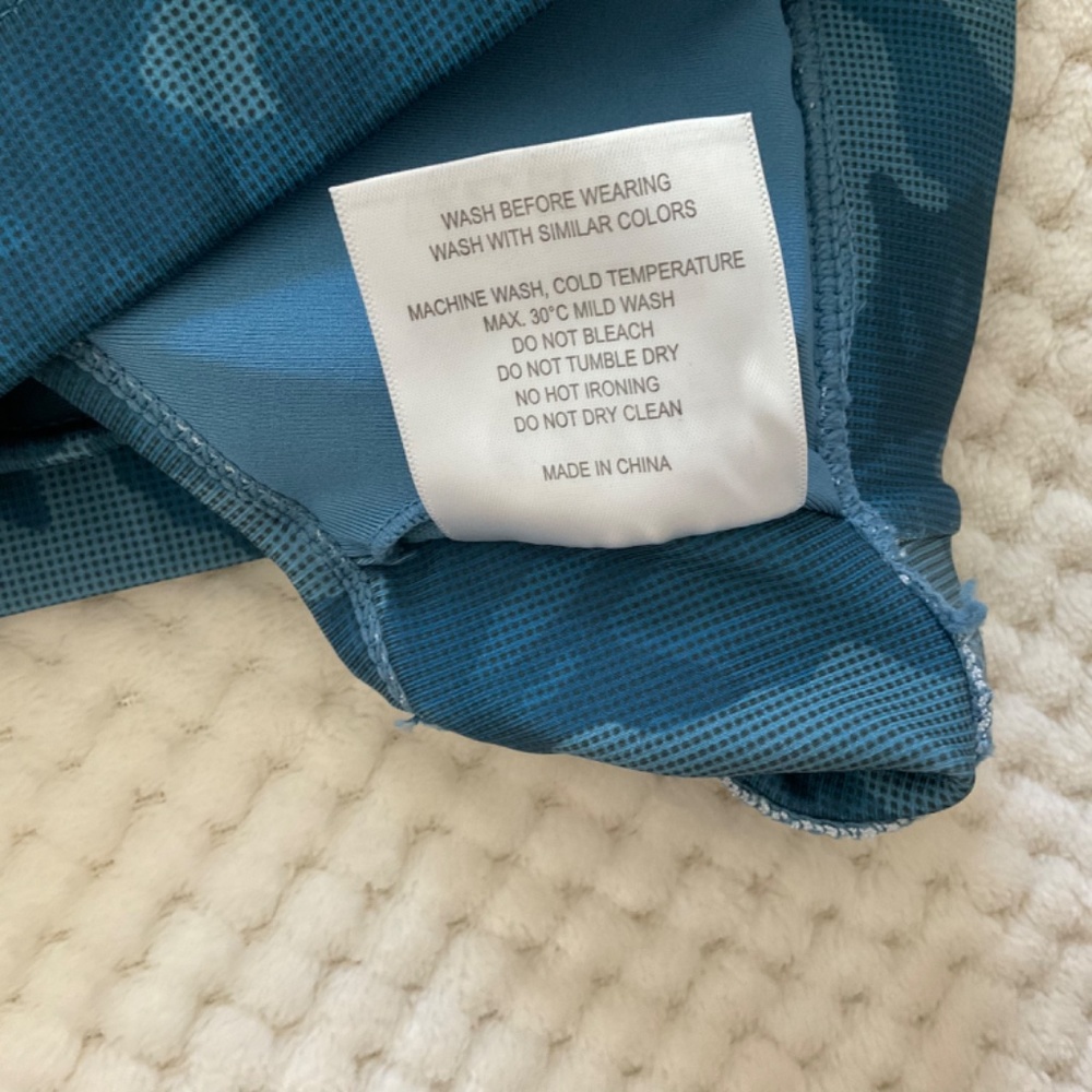 Zyia Active Blue Camo Racerback Sports Bra - Size Small - Picture 6 of 10